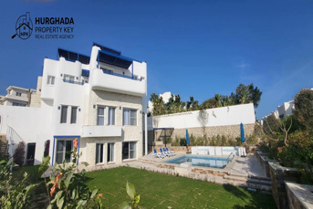 Spacious 6-Bedroom Villa with Private Pool for Sale – Jamaran